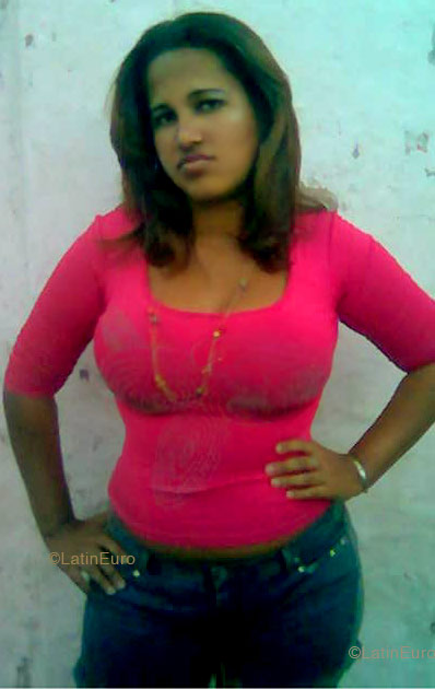 Date this exotic Brazil girl Andreza from RECIFE B3713