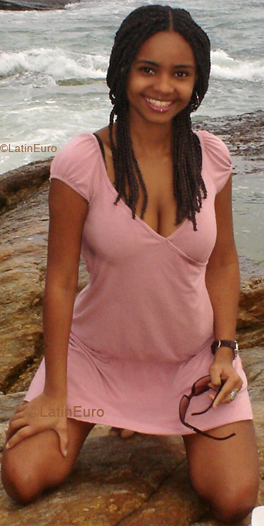 Date this exotic Brazil girl Cristina from RIO DE JANEIRO B4952