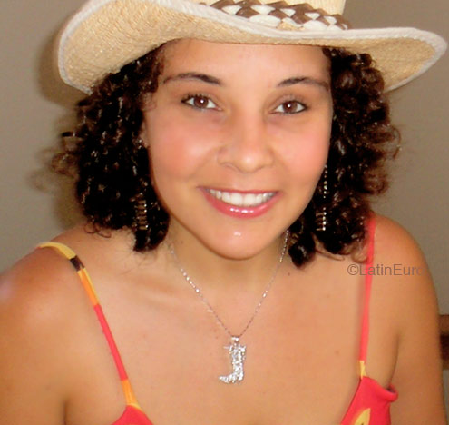 Date this hot Brazil girl Jaqueline from MONTES CLAROS B5011