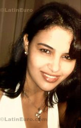 Date this tall Brazil girl Kelly from Nova Serrana B511