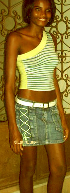 Date this delightful Brazil girl Sineide from LAURO DE FREITAS B5122