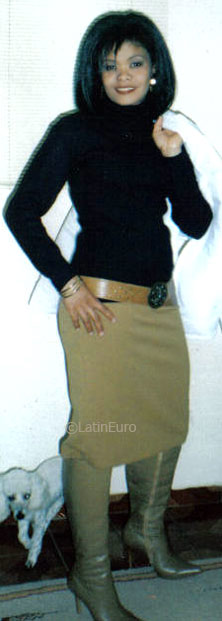 Date this charming Brazil girl Maria from SAO PAULO B5147