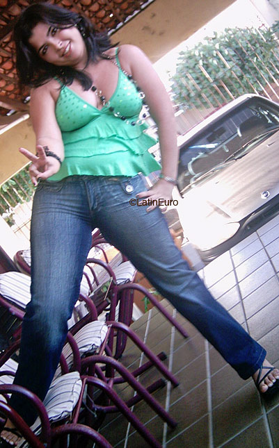 Date this sensual Brazil girl Elaine from NATAL B5174