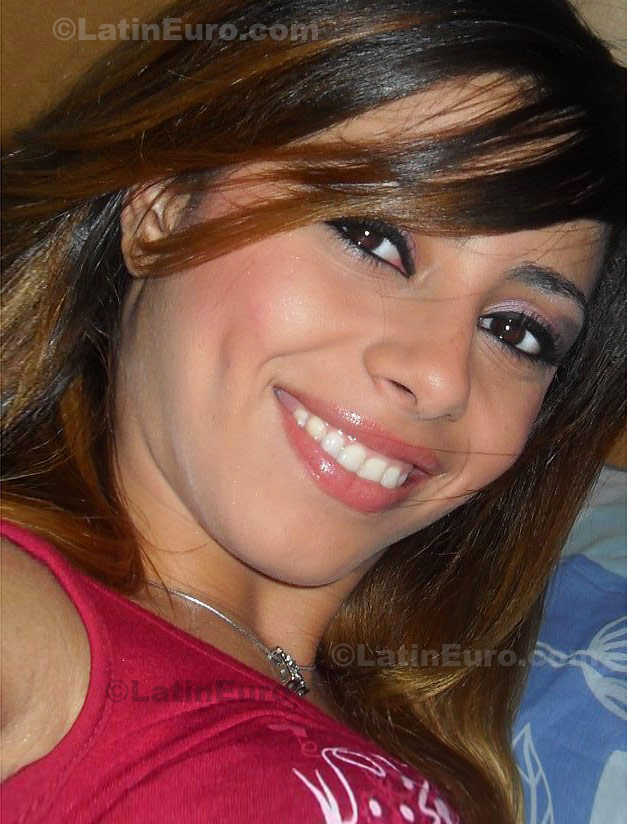 Date this hot Brazil girl Juliana from Rio de Janeiro B524