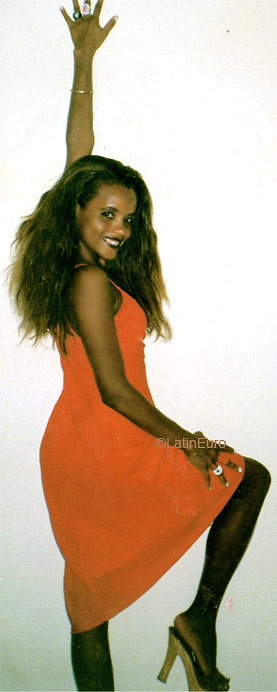 Date this fun Brazil girl Edilene from SALVADOR B5241