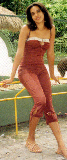 Date this happy Brazil girl Roseane from JABOATAO DOS GUARARAPES B5272