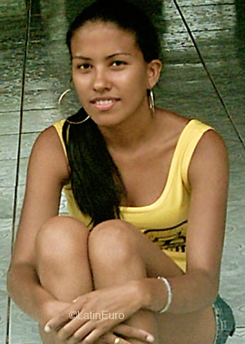 Date this hot Brazil girl Gaby from  B5288