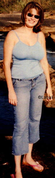 Date this foxy Brazil girl Fernanda from BETIM B5362