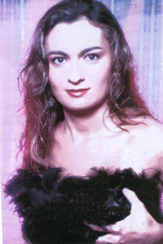 Date this beautiful Brazil girl Erineide from FORTALEZA B5369