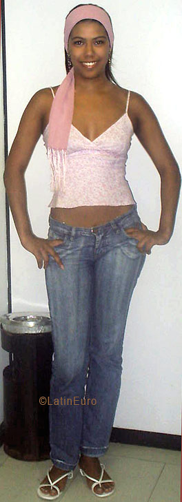 Date this charming Brazil girl Ana from RIO DE JANEIRO B5393