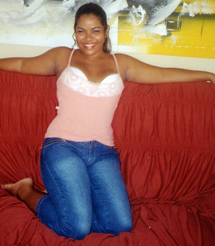 Date this cute Brazil girl Diana from ANANINDEUA B5464