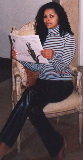 Date this voluptuous Brazil girl Joanita from SAO PAULO B5527