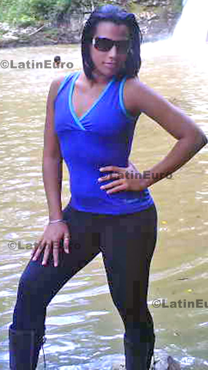 Date this cute Brazil girl Maria from Luca S Do Rio Verde B558