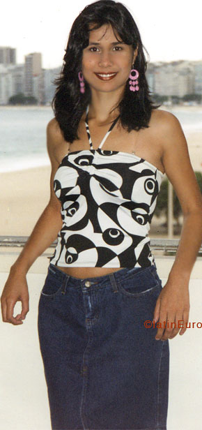 Date this sultry Brazil girl Marisa from BAURU B5648