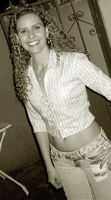 Date this nice looking Brazil girl Cleide from GOIANIA B5673