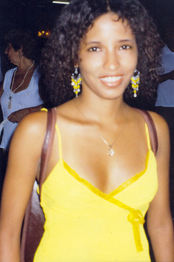 Date this nice looking Brazil girl Rosy from RIO DE JANEIRO B5741