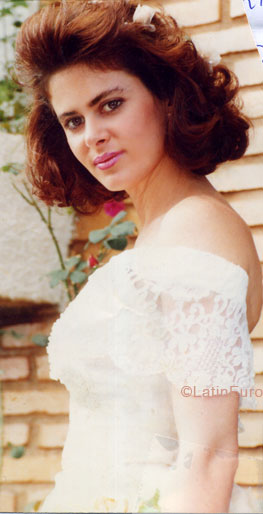 Date this fun Brazil girl Clauda from BELO HORIZONTE B5774