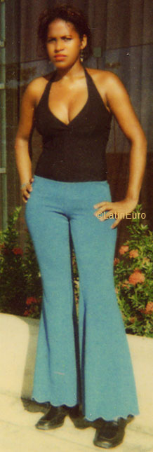 Date this funny Brazil girl Rosilene from RECIFE B5833