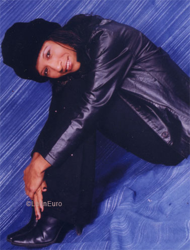 Date this stunning Brazil girl Valeria from Governador Valadares B668