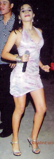Date this attractive Brazil girl Carla from ITABUNA B5993