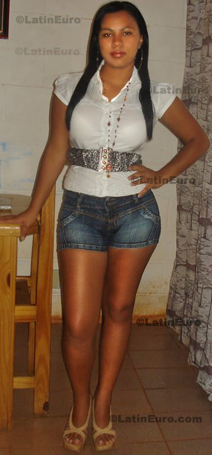 Date this delightful Brazil girl Solange from Buri B6