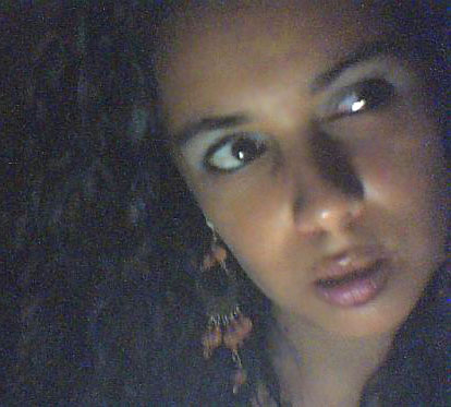 Date this nice looking Brazil girl Erika from SALVADOR B6002