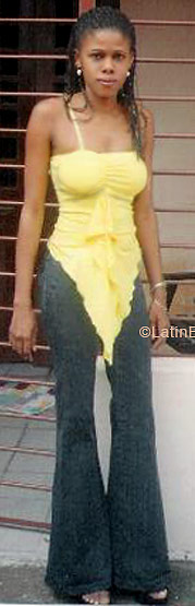 Date this foxy Brazil girl B6025 from  B6025