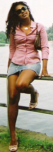 Date this pretty Brazil girl Giselle from RIO DE JANEIRO B6040