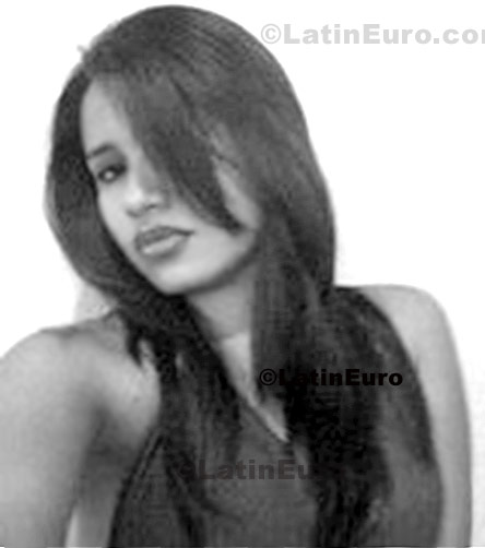 Date this foxy Brazil girl Aline from Araguaina B605