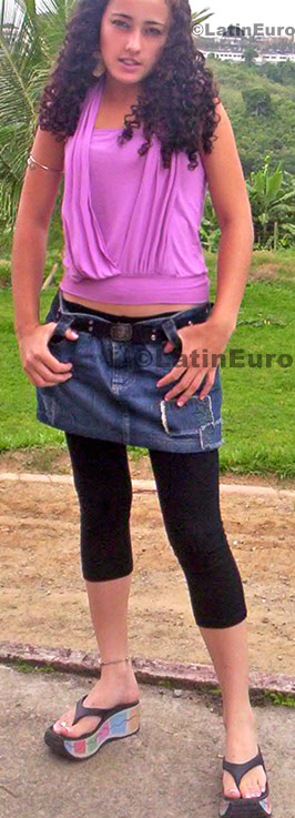 Date this tall Brazil girl Fabricia from Cariacica B609