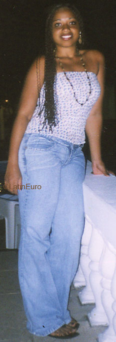 Date this stunning Brazil girl Ligia from AIMORES B6090