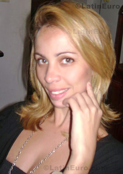 Date this attractive Brazil girl Teresa from Resende B610