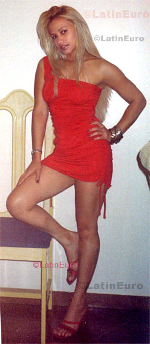 Date this stunning Brazil girl Cynara from Brasilia B623