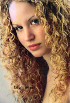 Date this good-looking Brazil girl Carol from RIO DE JANEIRO B6294