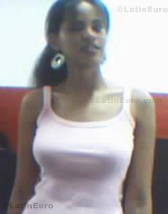 Date this happy Brazil girl Ana from Sao Paulo B636