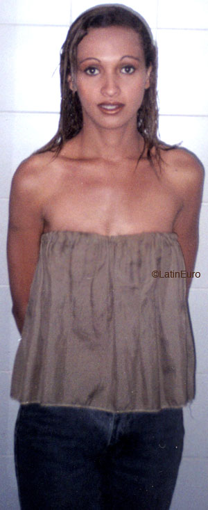 Date this foxy Brazil girl Fabiana from LEME B6460