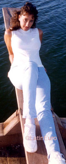 Date this hard body Brazil girl Rosimeire from  B6562
