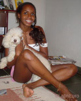 Date this nice looking Brazil girl Luciene from  B6605