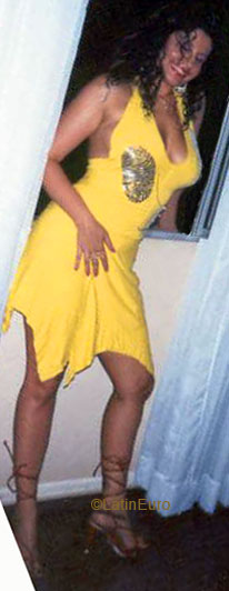 Date this delightful Brazil girl Zaira from JOINVILLE B6614