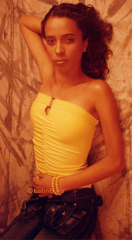 Date this young Brazil girl Maria from GOVERNADOR VALADARES B6873