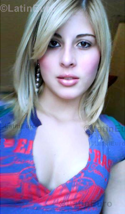 Date this pretty Brazil girl Talita from Guarulhos B696