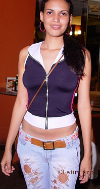 Date this lovely Brazil girl Kelcia from RONDONOPOLIS B7105