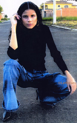 Date this delightful Brazil girl Mariana from PIRACICABA B7141