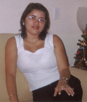 Date this happy Brazil girl Regina from SAO LUIS B7151