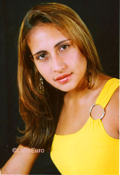 Date this pretty Brazil girl Fernanda from SOROCABA B7218