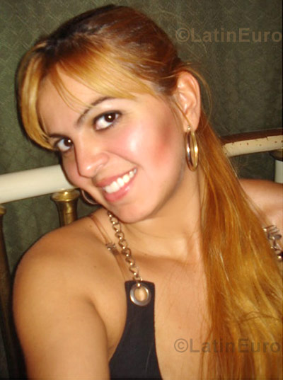 Date this sensual Brazil girl Monique from Rio de Janeiro B724
