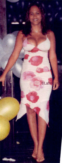 Date this sensual Brazil girl Cristiane from SALVADOR B7264