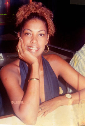 Date this delightful Brazil girl Lola from RIO DE JANEIRO B7280