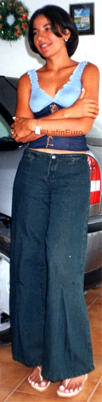 Date this cute Brazil girl Luciene from PESQUEIRA B7281