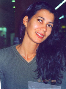 Date this sultry Brazil girl Magda from CAMBORIU B7331